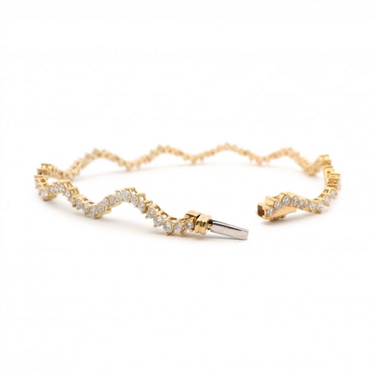 14 Karat Yellow 2.13ctw Diamonds Wavy Bracelet